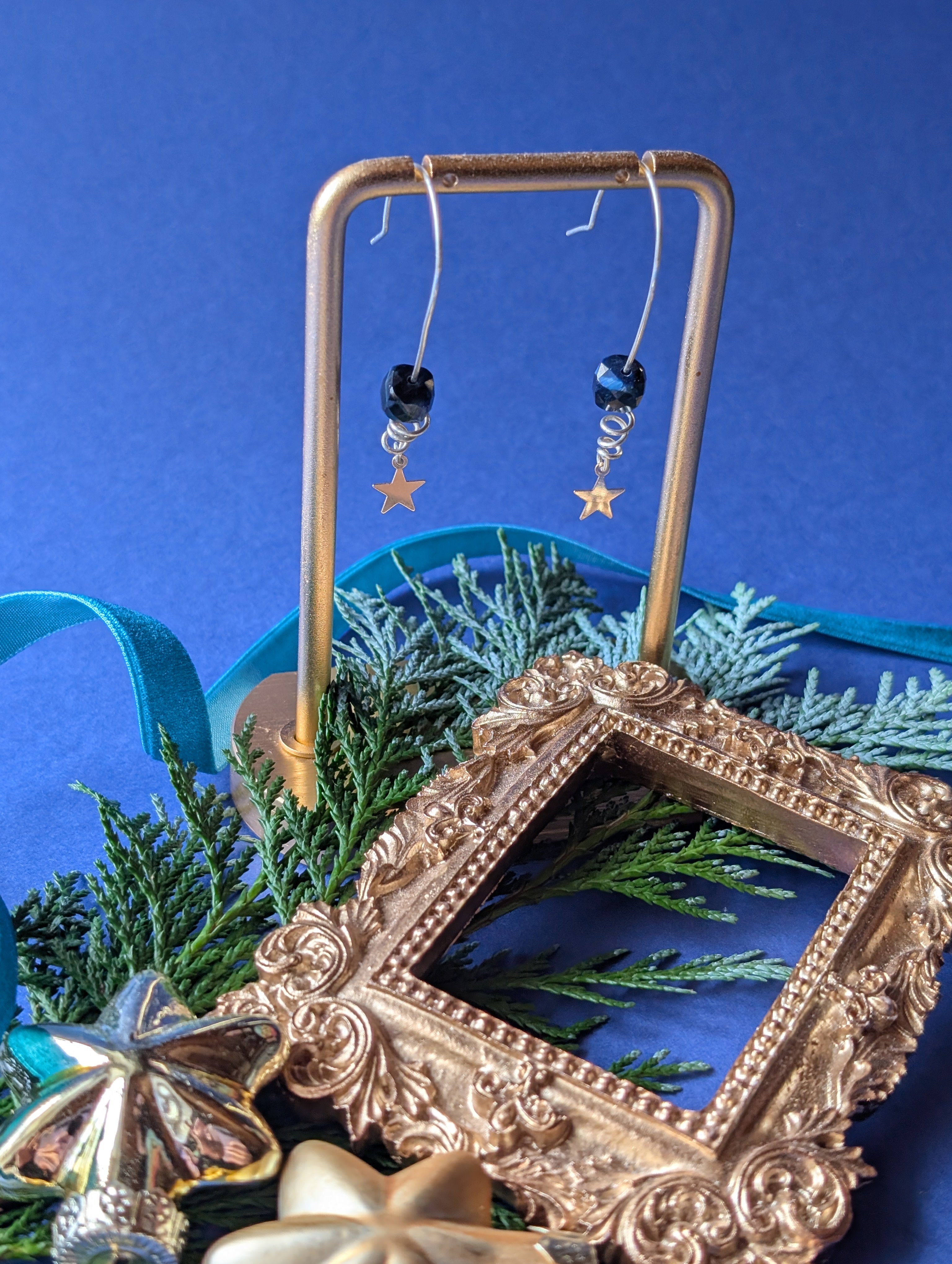 Ohrhänger Polaris - Silber & Gold mit Sternen und Tigerauge