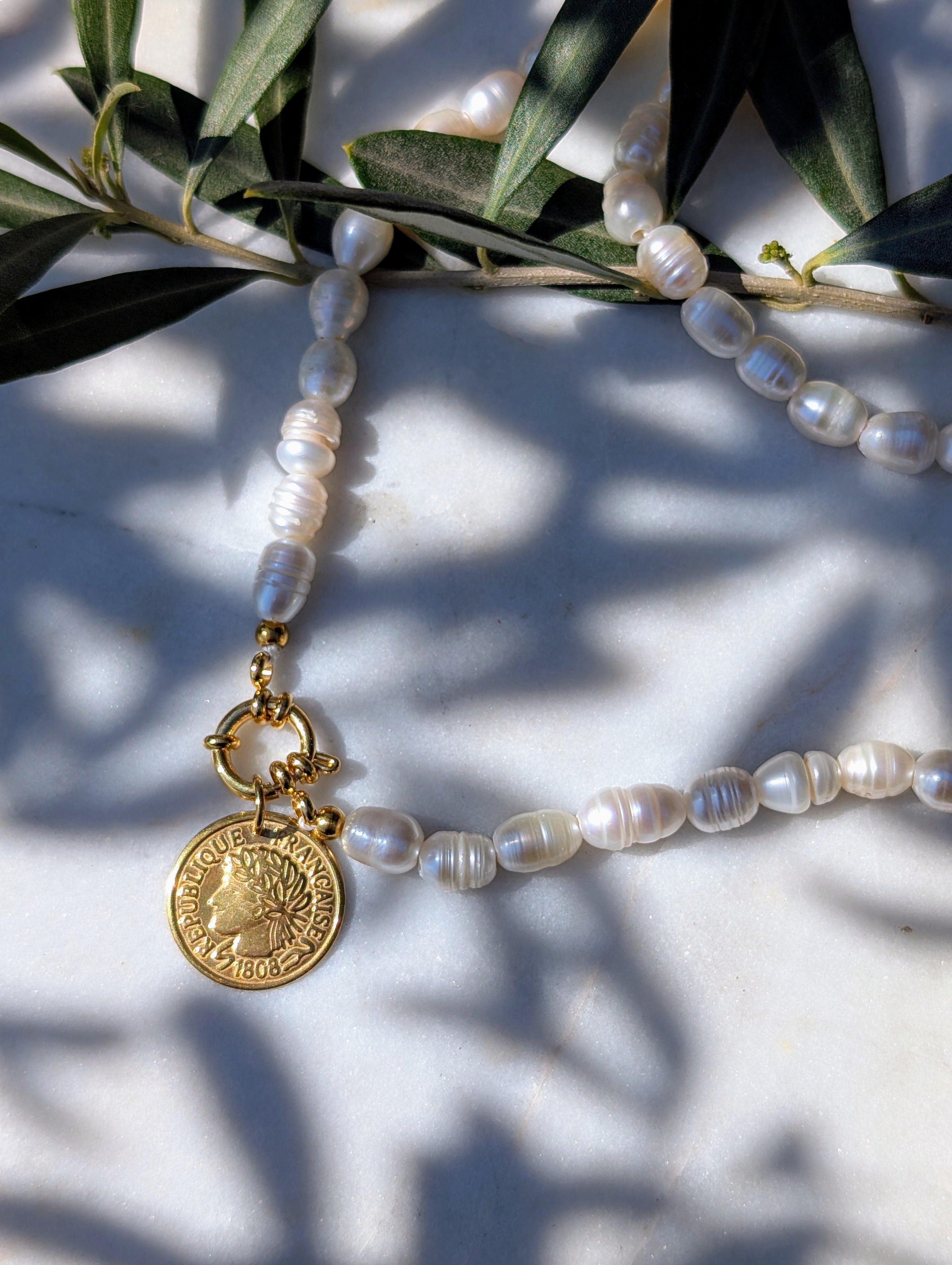 Kurze Perlenkette "Sommerglanz" mit Mix & Match Anhängern