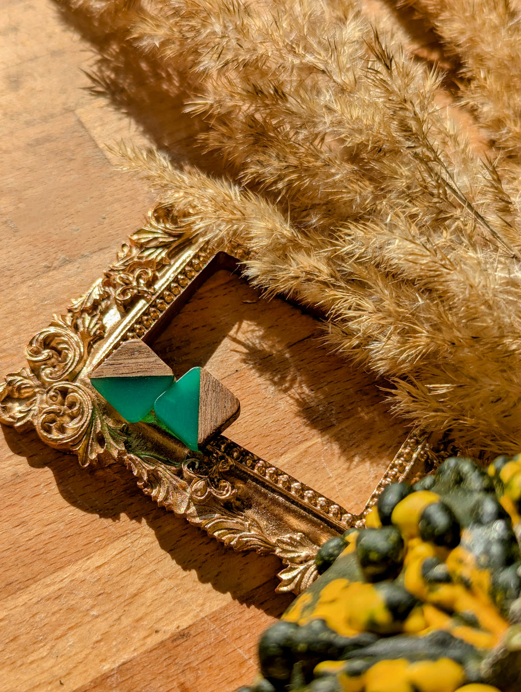 Viereckige Ohrstecker Colourblock Wood  aus buntem Resin und Holz