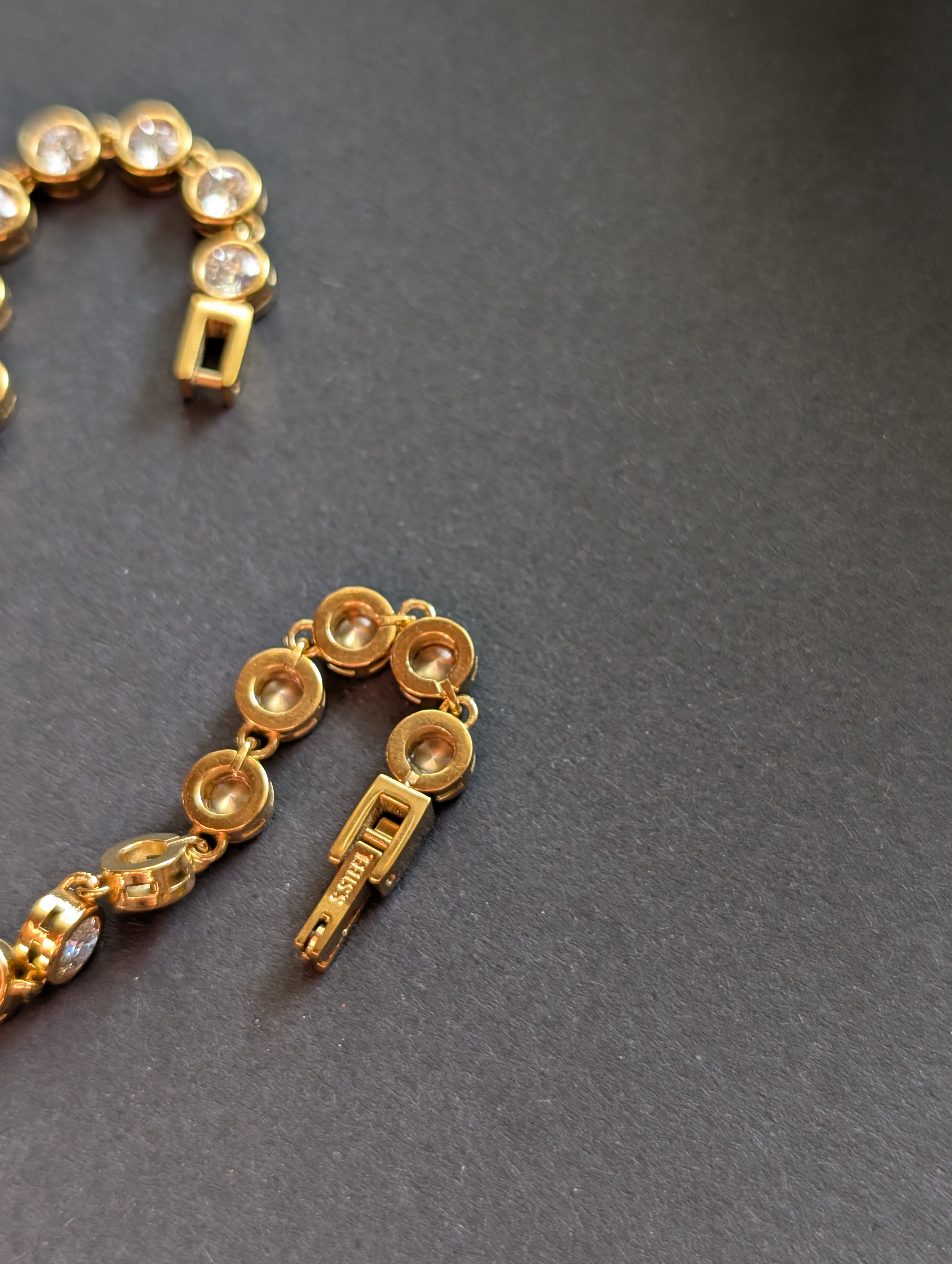 Tennisarmband "Match-Point" - Tennisarmband aus Edelstahl und Zirkonia