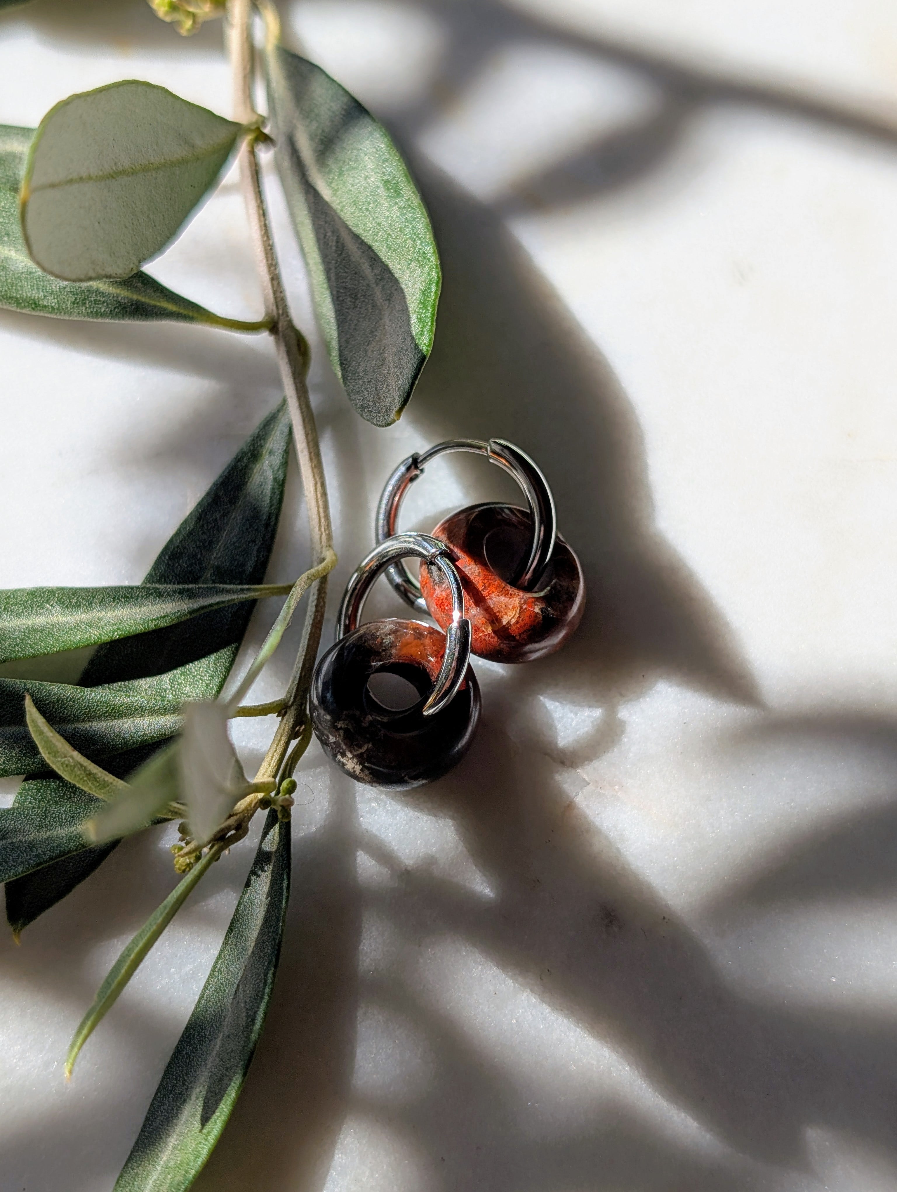 Creolen mit Edelstein Loop - Roter Jaspis