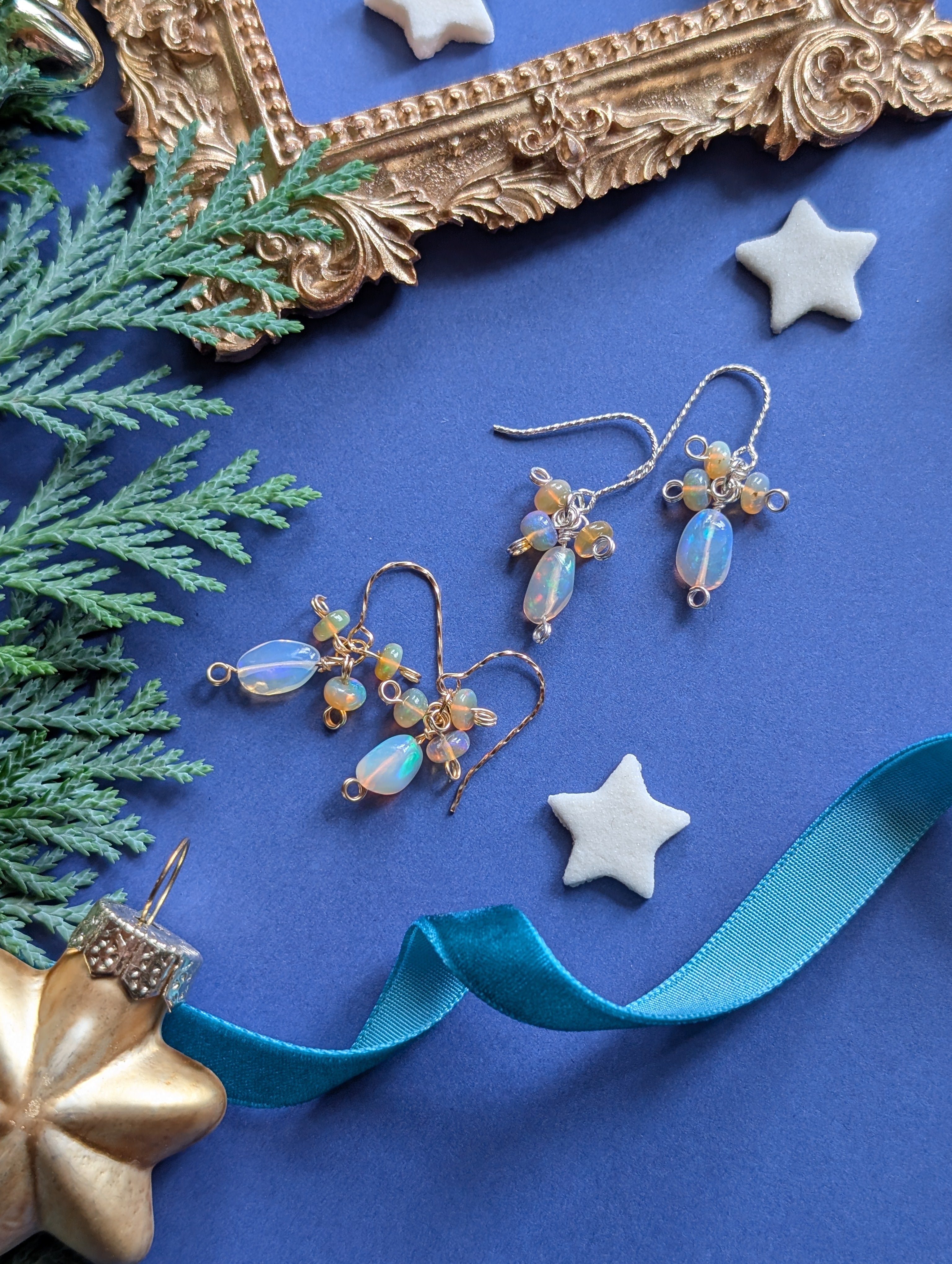 Northern Fire Lights - zarte Ohrhänger mit verschiedenen Feueropalen