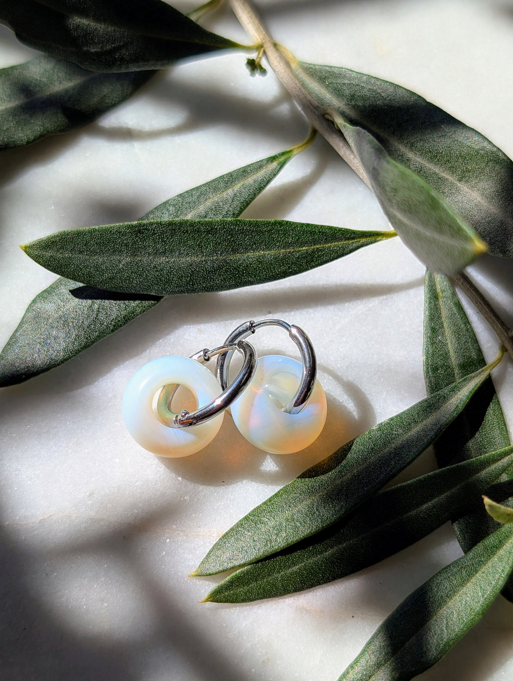 Creolen mit Edelstein Loop - Opalit