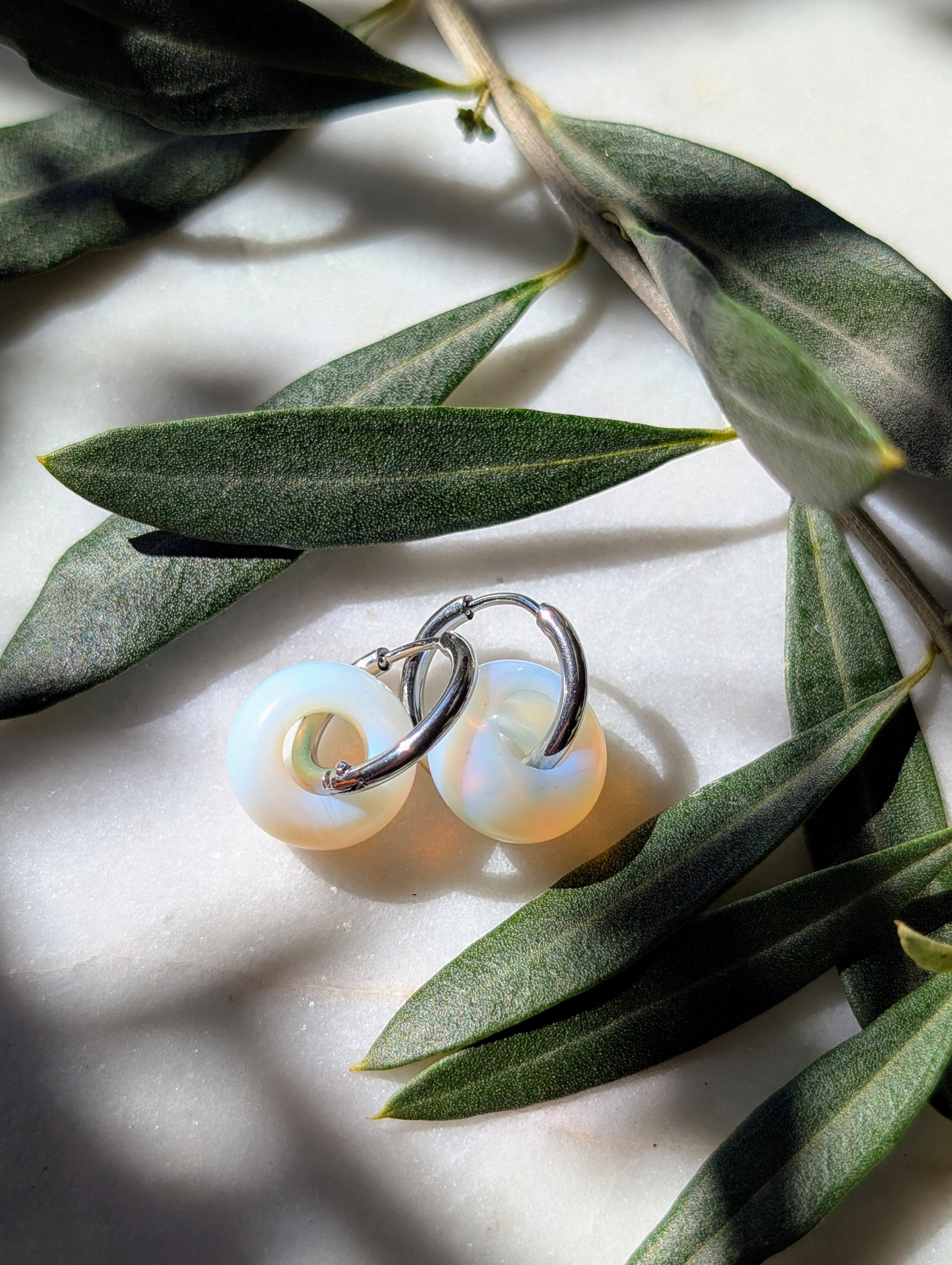 Creolen mit Edelstein Loop - Opalit