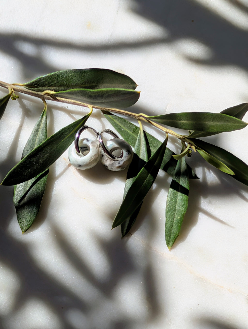 Creolen mit Edelstein Loop - Sesam Jaspis