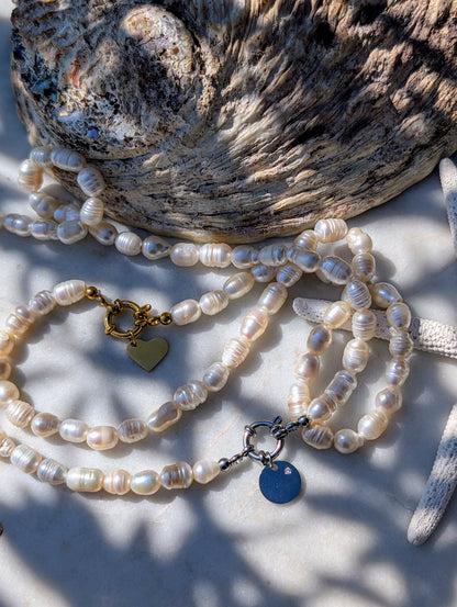 Short freshwater pearl necklace | Pearl choker with large baroque pearl | Freshwater pearl necklace