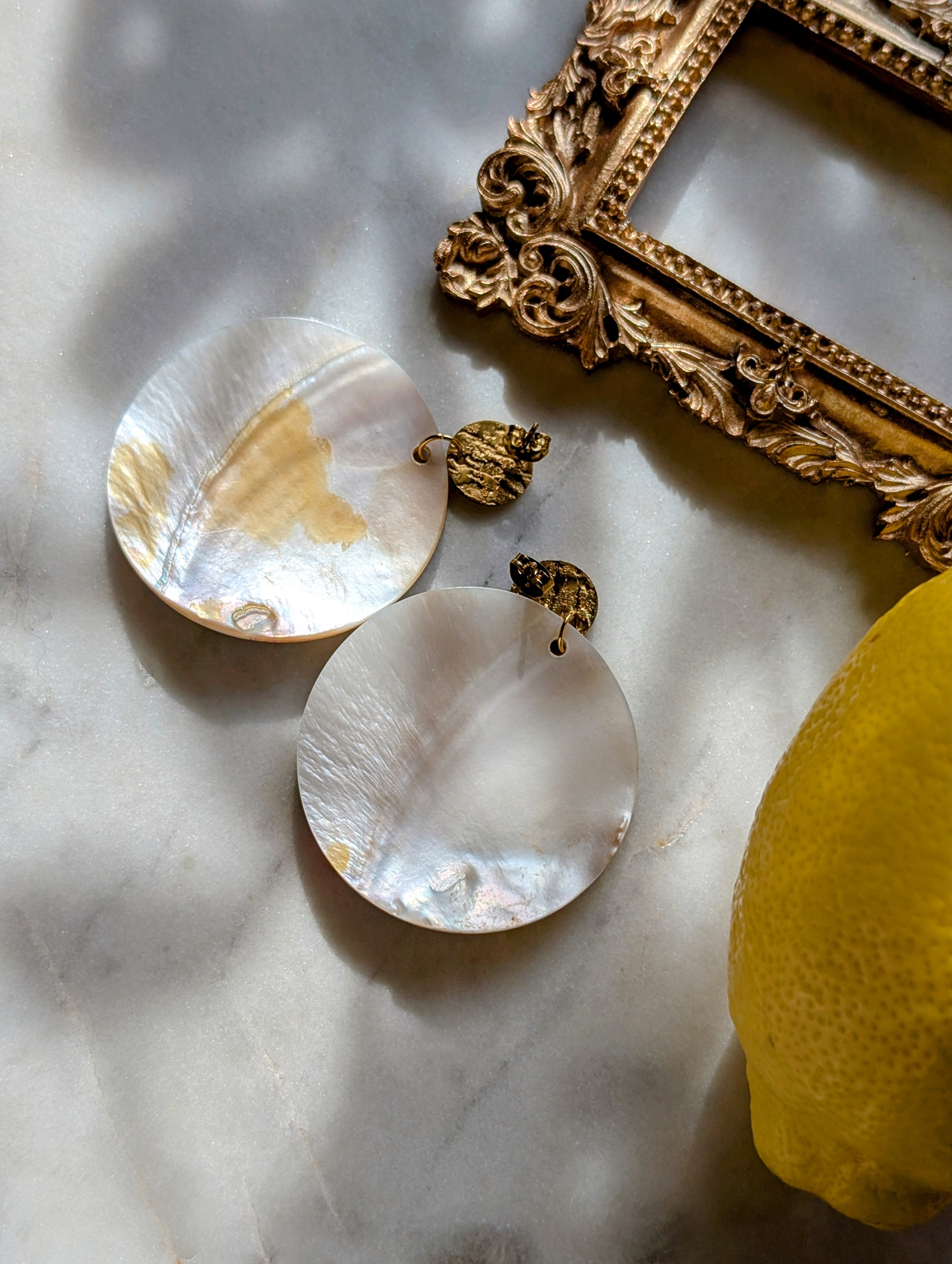 Profumo di fichi - Ohrringe aus Perlmutt mit Feigenmuster