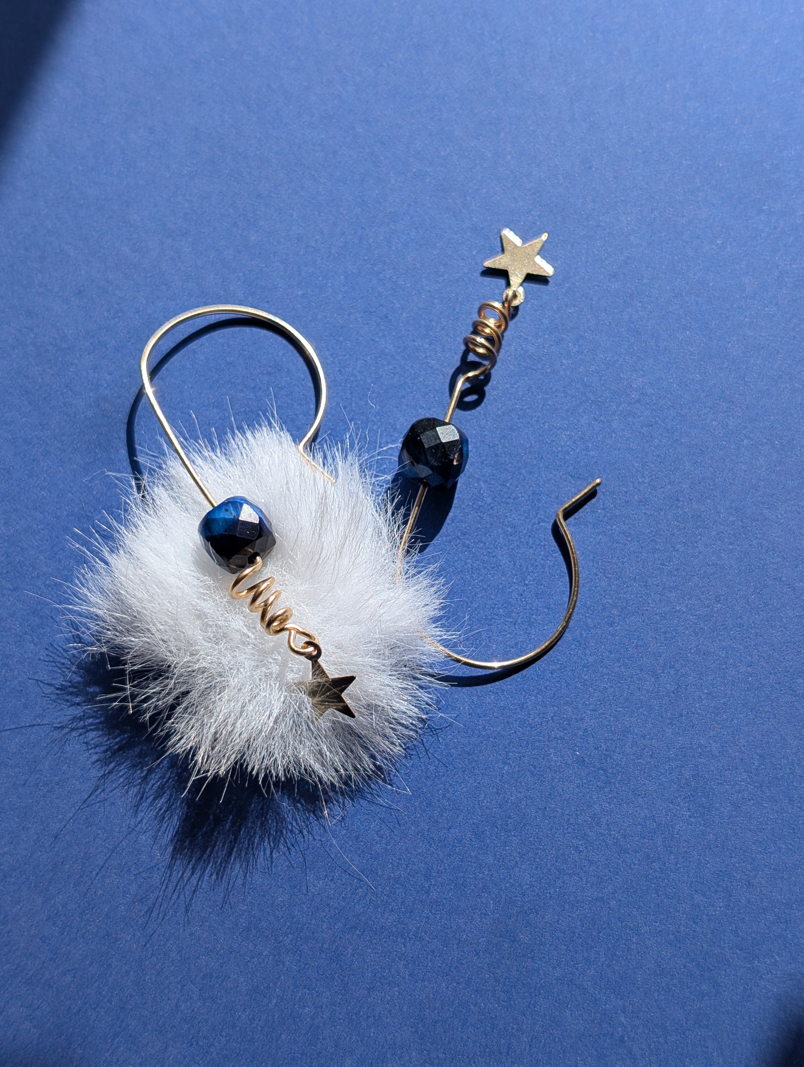 Ohrhänger Polaris - Silber & Gold mit Sternen und Tigerauge