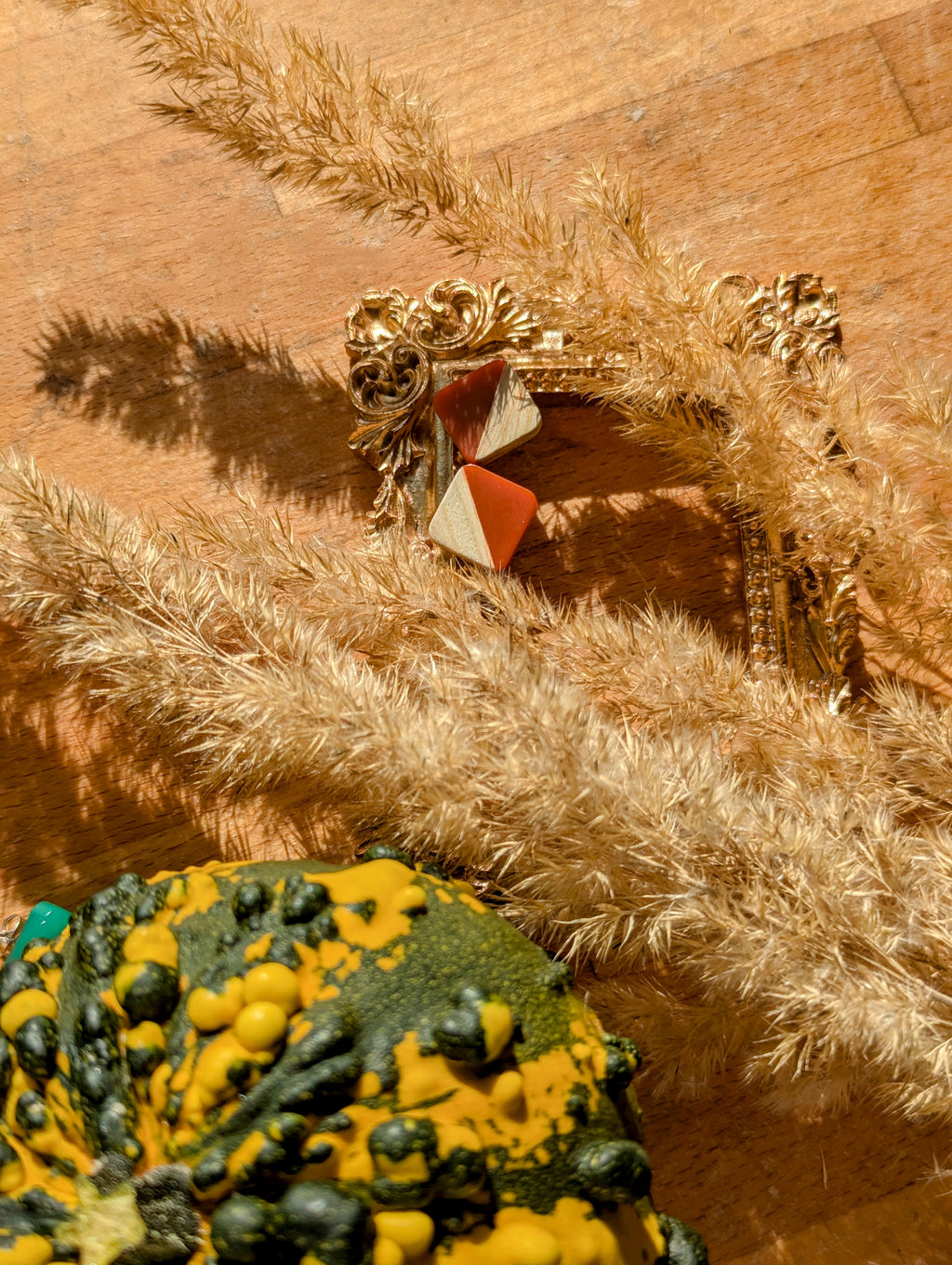 Viereckige Ohrstecker Colourblock Wood  aus buntem Resin und Holz