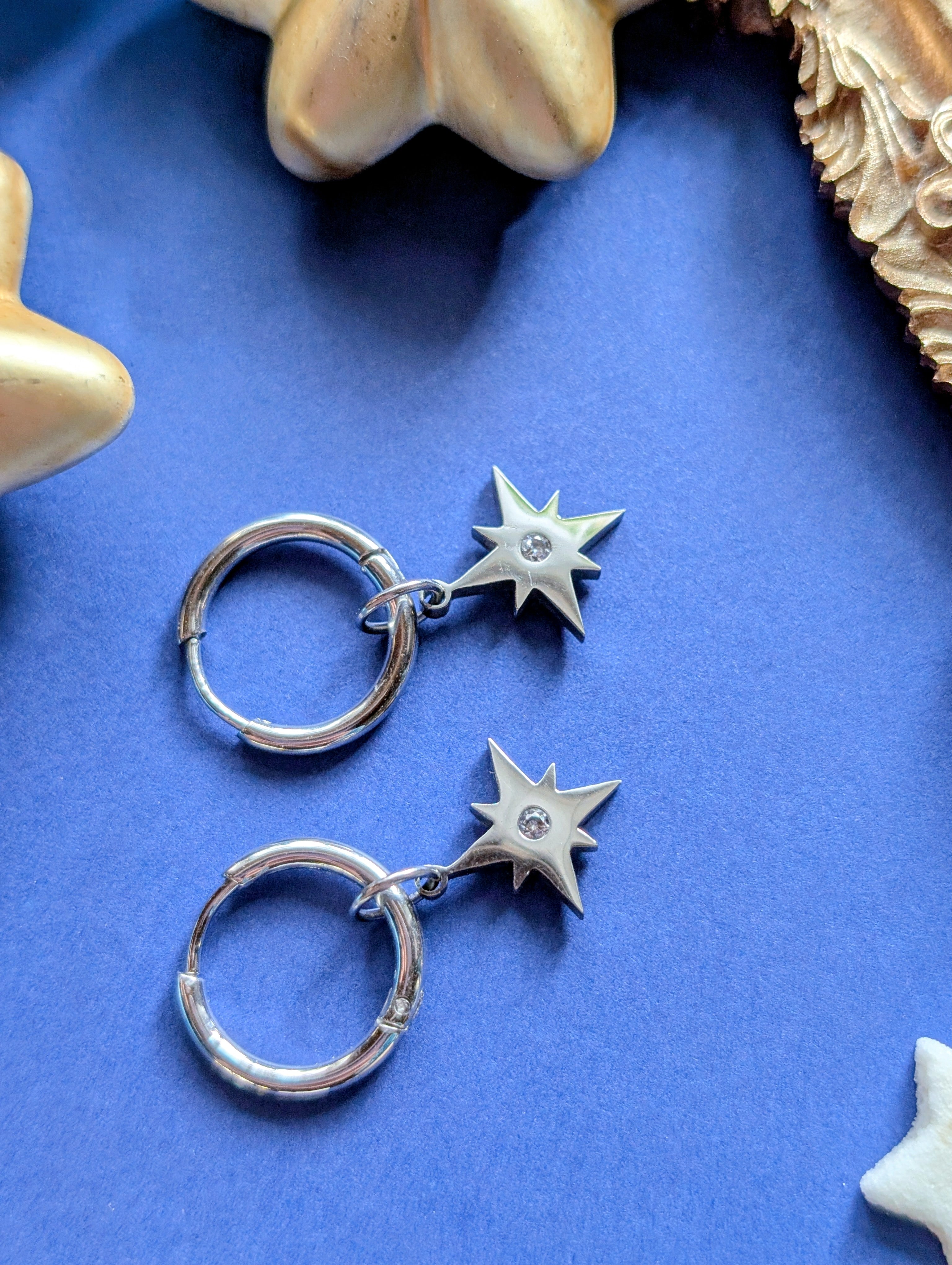 Starlight Creolen - Edelstahl Creolen mit Sternanhänger und Zirkon