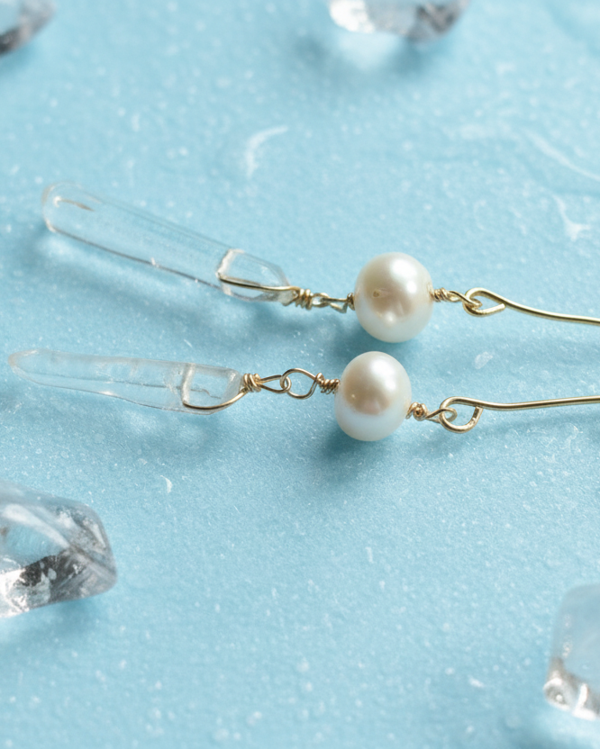 Istapp Pearl - Ohrhänger mit Quarz und  Perle