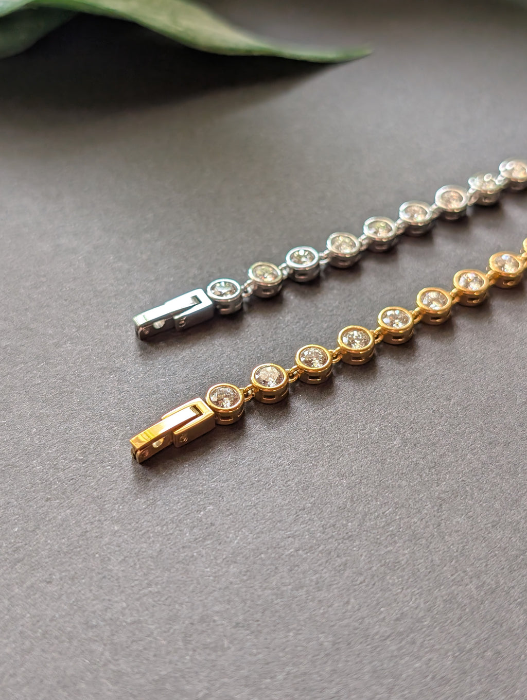 Tennisarmband "Match-Point" - Tennisarmband aus Edelstahl und Zirkonia