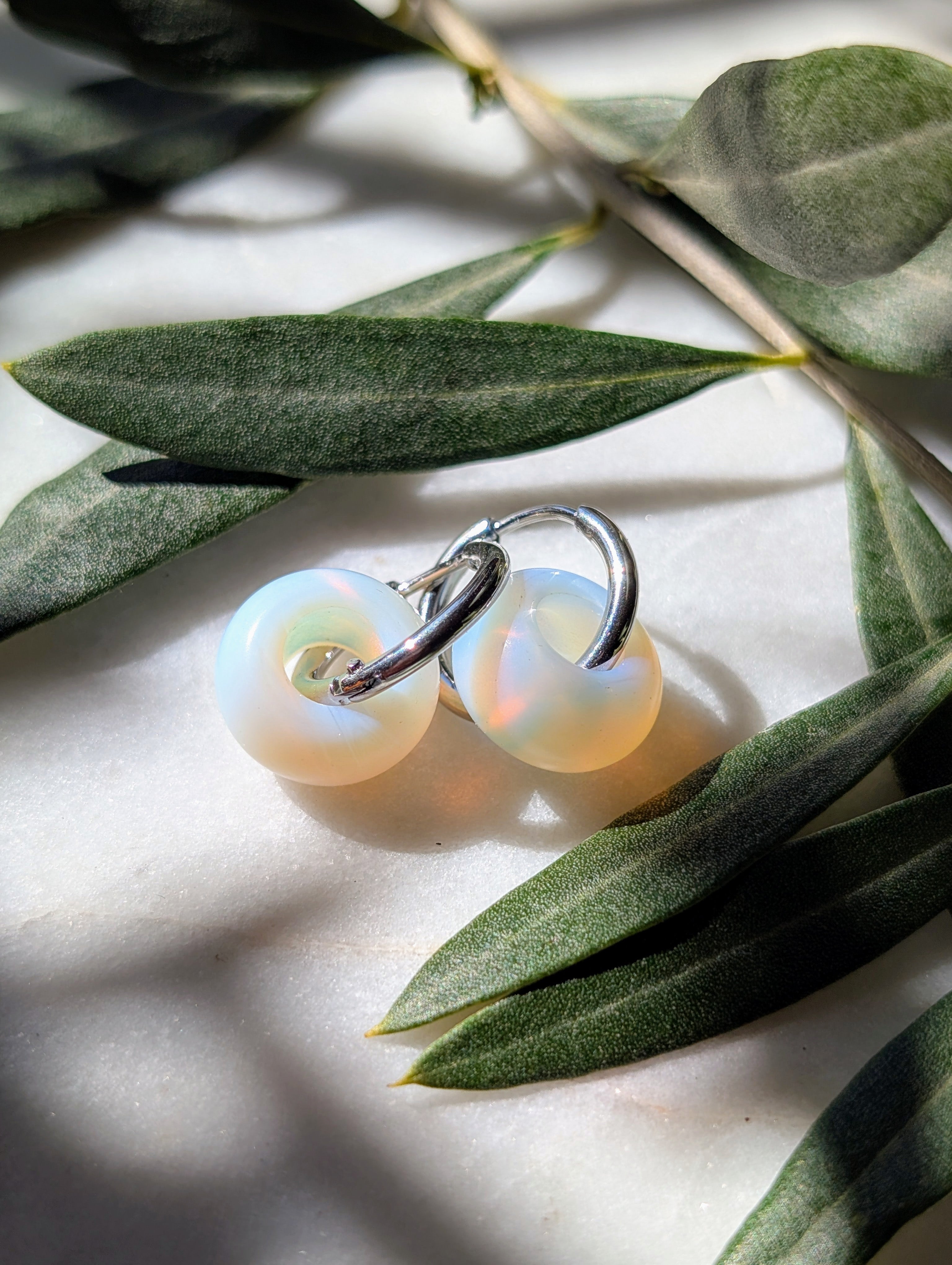 Creolen mit Edelstein Loop - Opalit