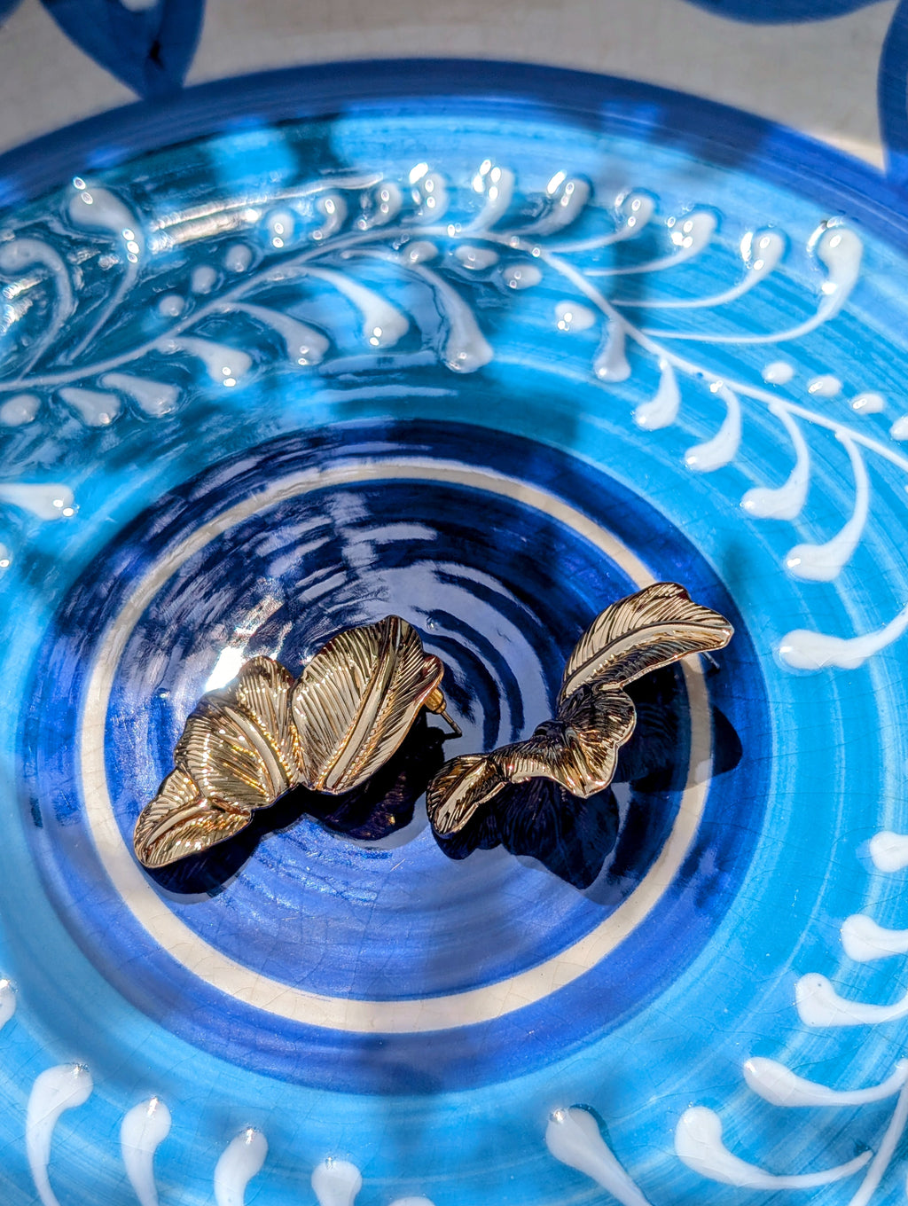 Statement Ohrstecker "Bali-Blätter"