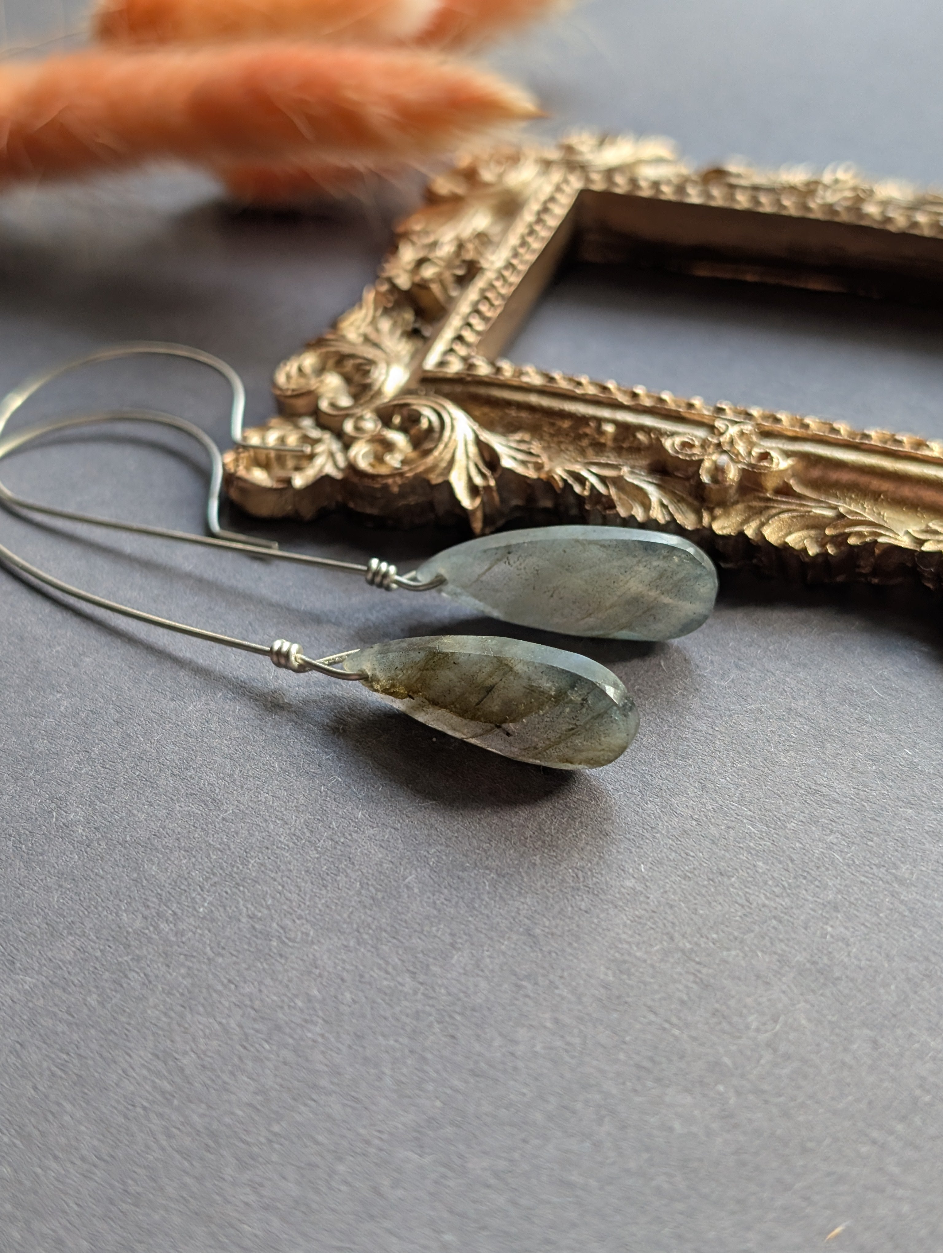 Ohrhänger "Velvet Briolettes" - Lange Ohrhänger mit Labradorit