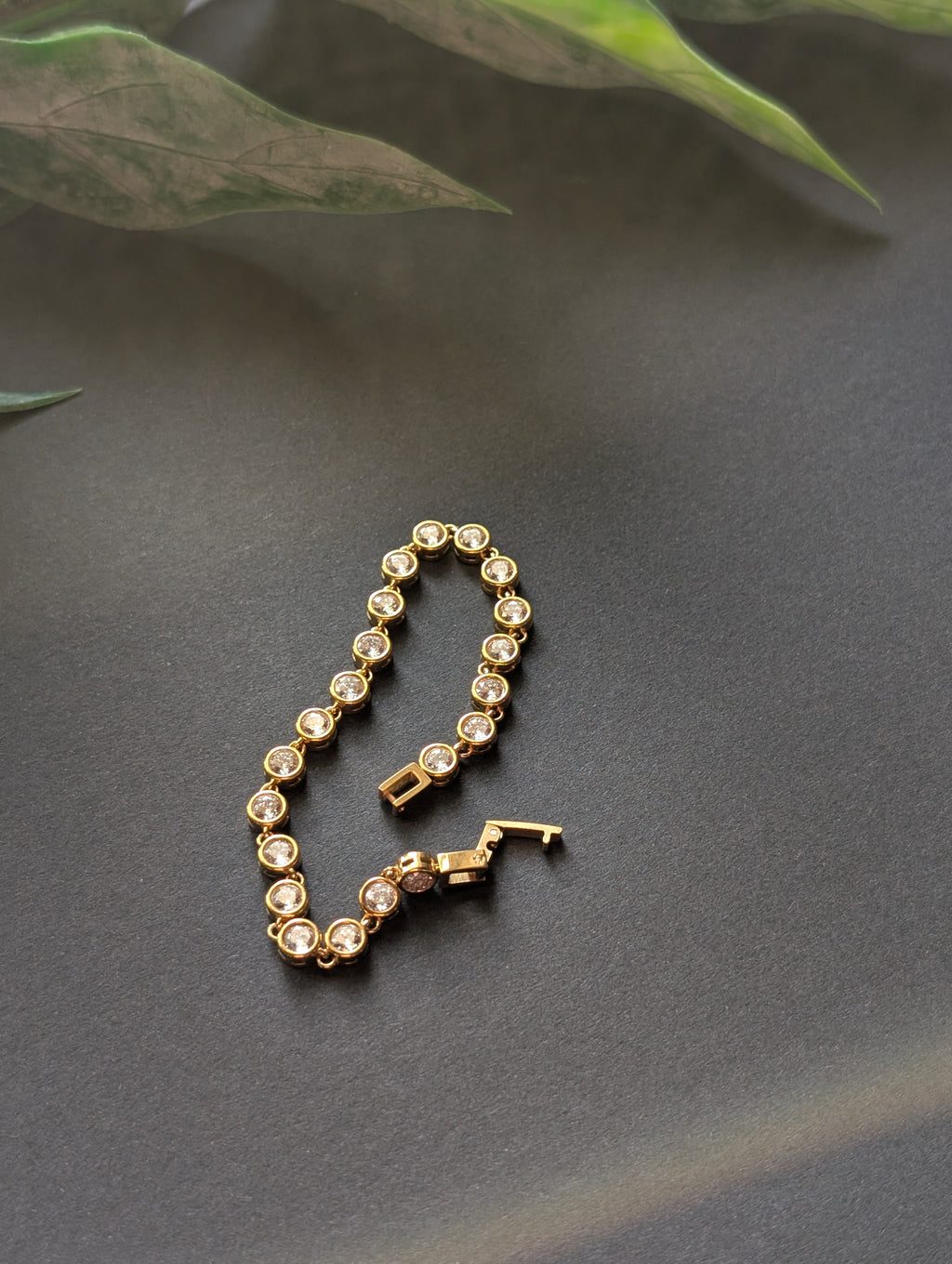 Tennisarmband "Match-Point" - Tennisarmband aus Edelstahl und Zirkonia