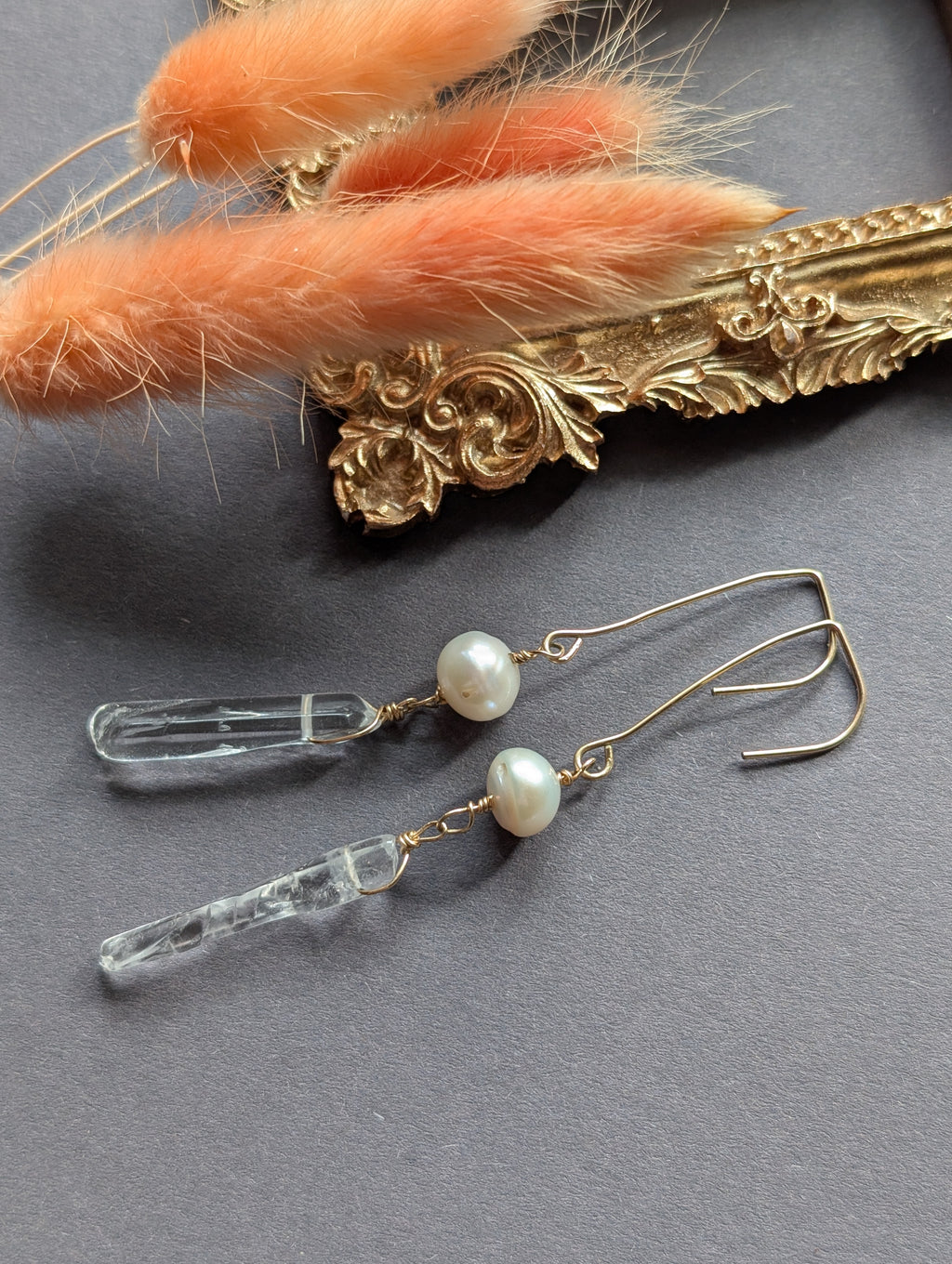 Istapp Pearl - Ohrhänger mit Quarz und  Perle