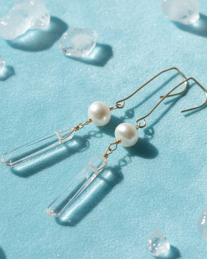 Istapp Pearl - Ohrhänger mit Quarz und  Perle