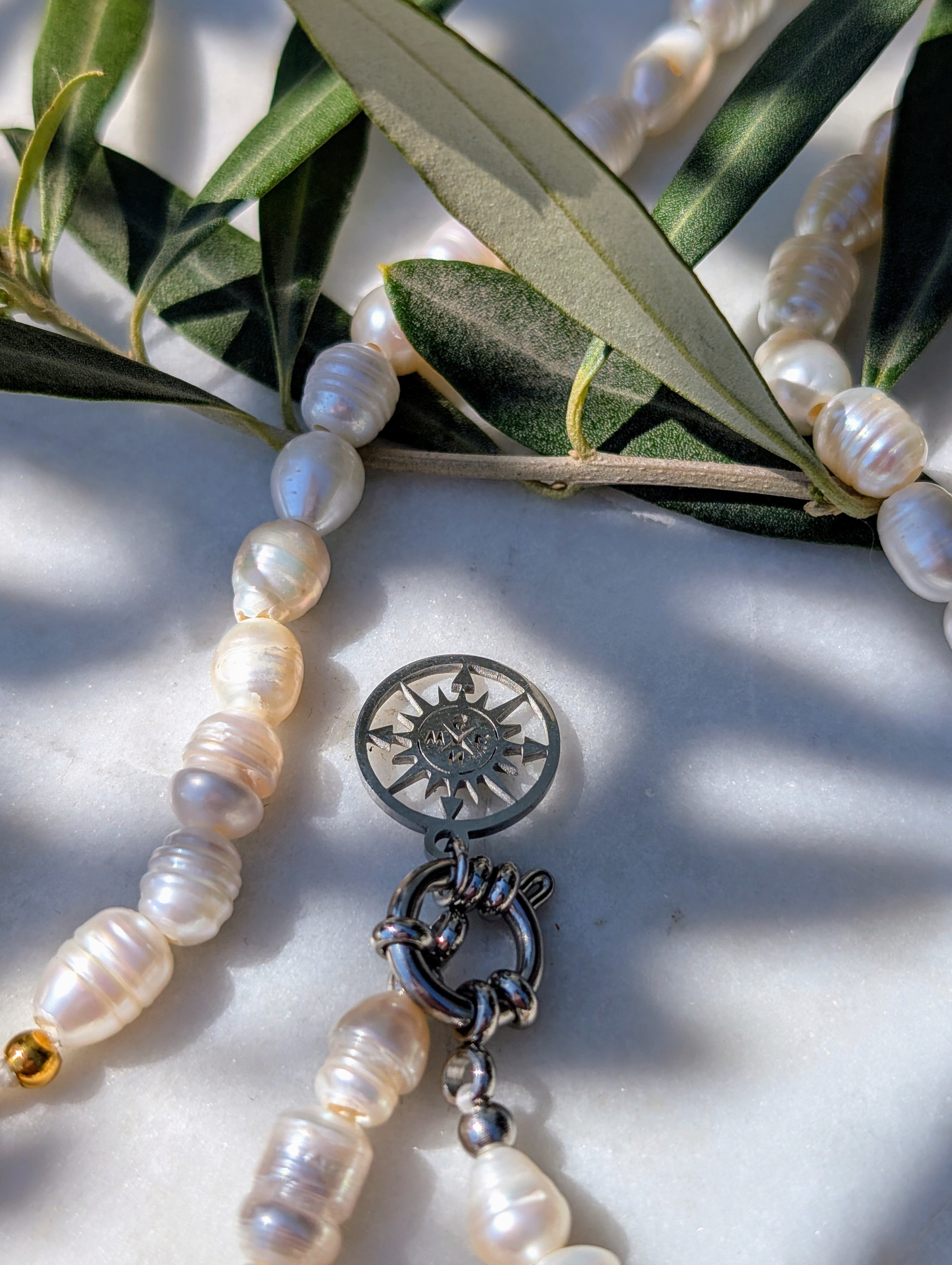 Kurze Perlenkette "Sommerglanz" mit Mix & Match Anhängern