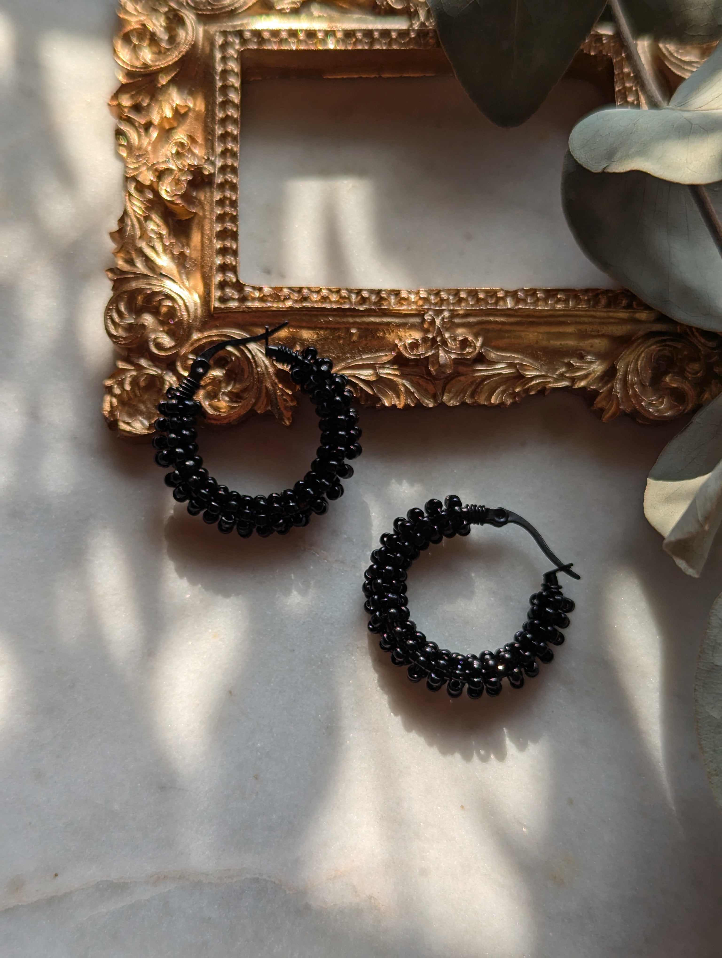 Boucles d'Oreilles Créoles Rocailles "Noir"