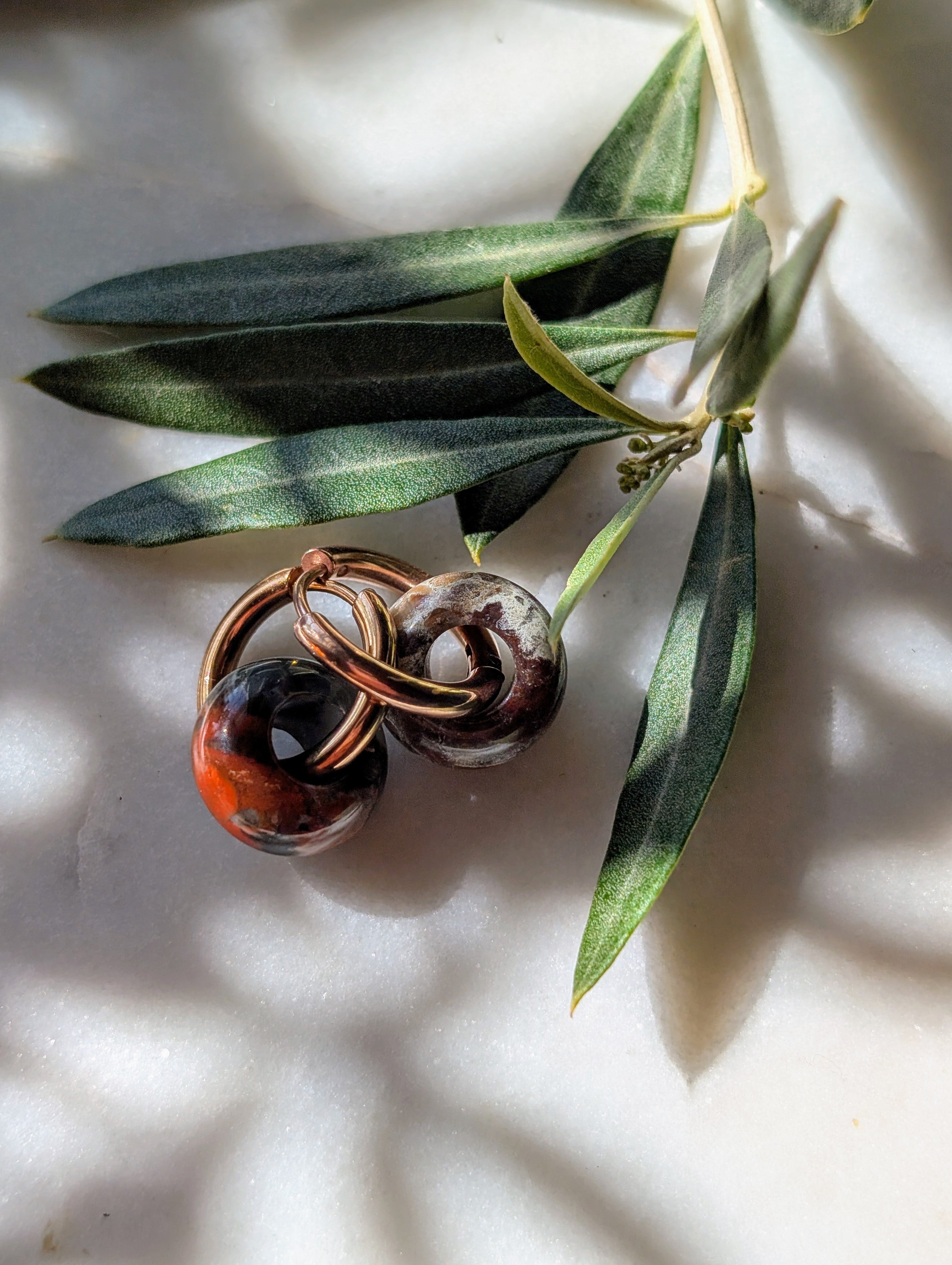 Creolen mit Edelstein Loop - Roter Jaspis