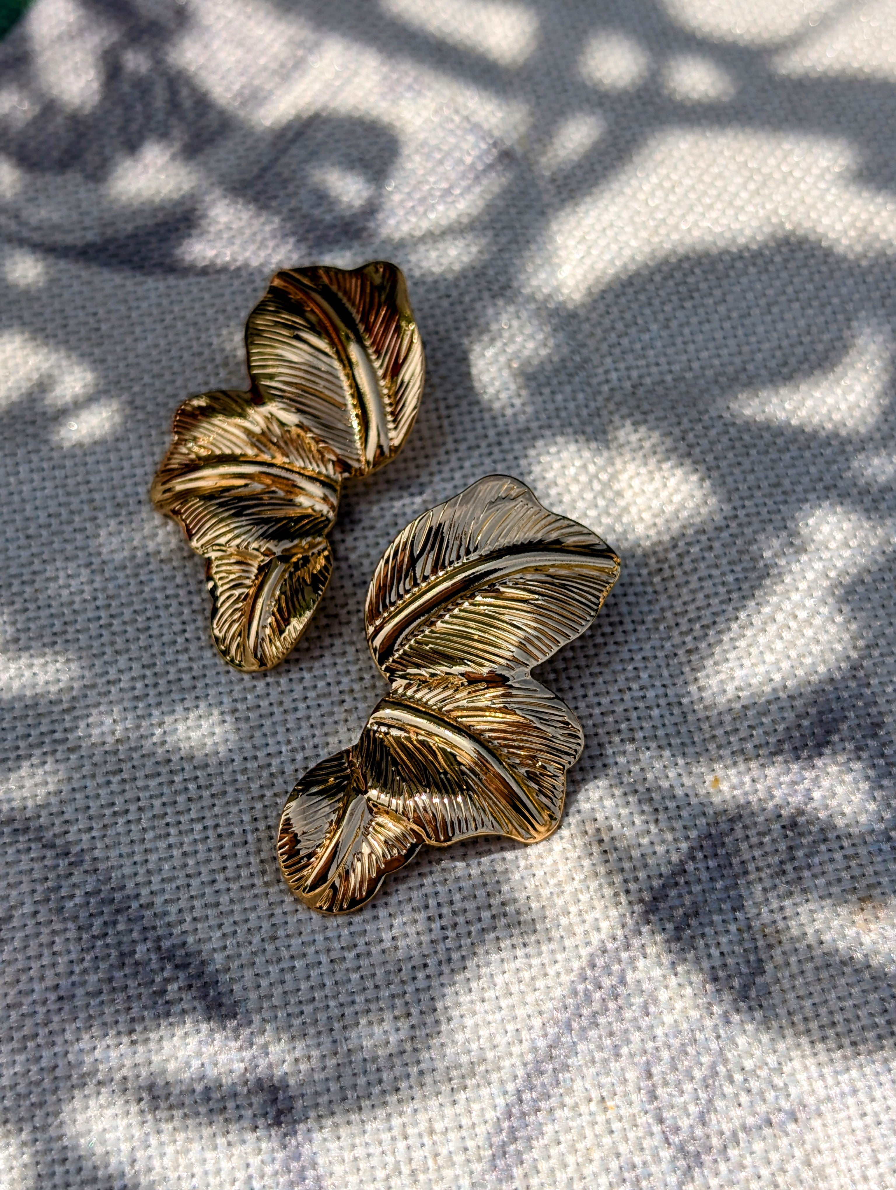 Statement Ohrstecker "Bali-Blätter"