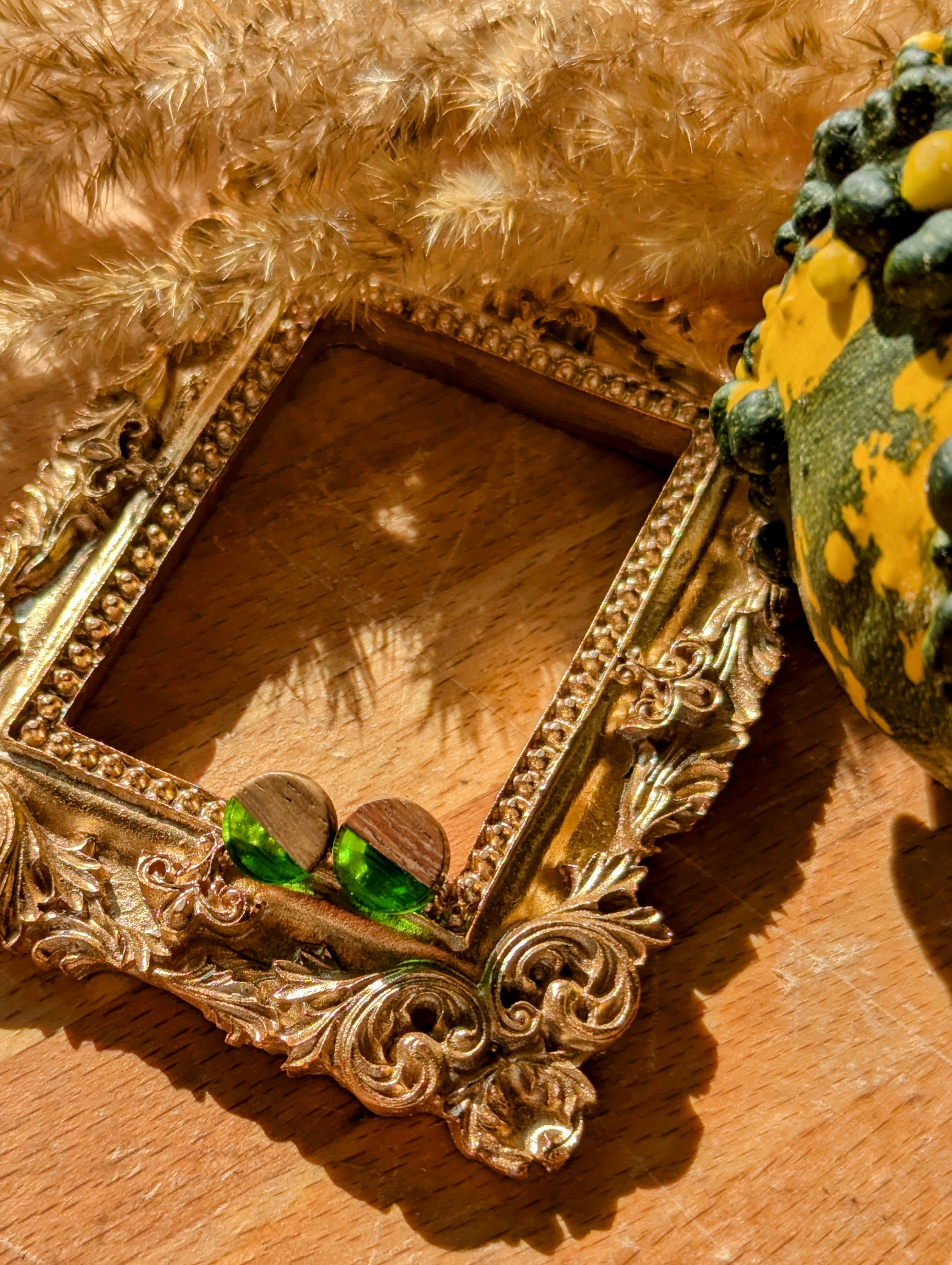 Runde Ohrstecker "Resin Glow" – Holz & Epoxidharz (SALE!)